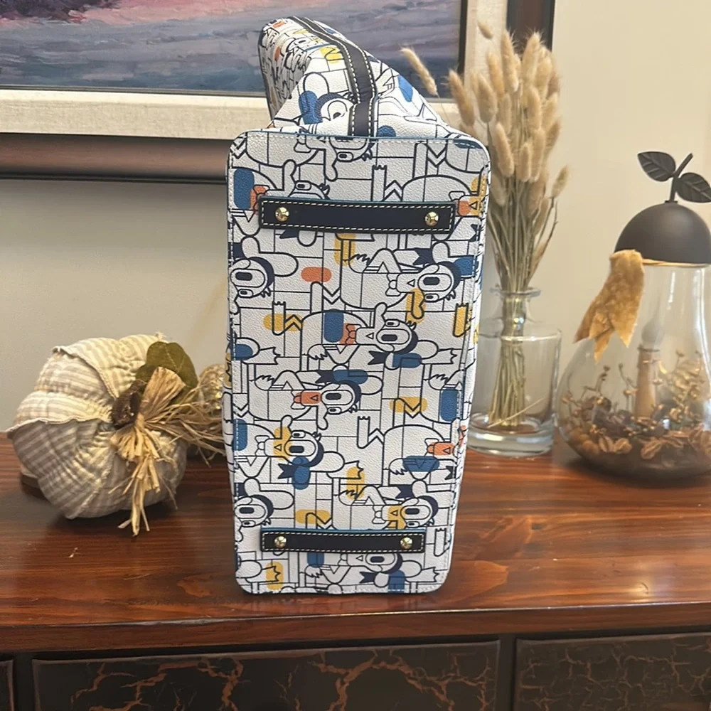 Dooney & Bourke women’s Donald Duck Disney Parks Bag